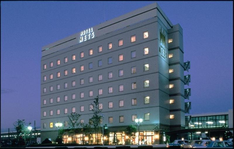 Jr-East Hotel Mets Китаками Экстерьер фото
